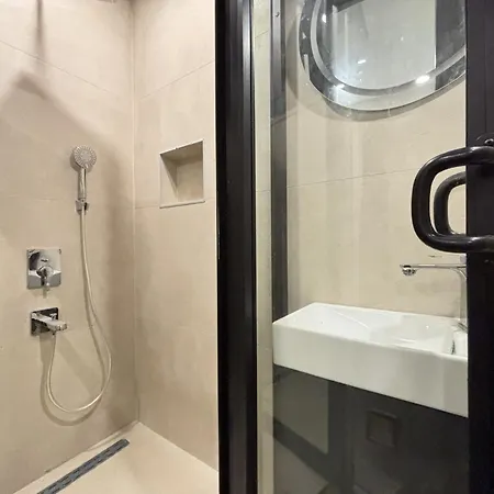 Brand New 1br In Sisli Prime Location Apartment *